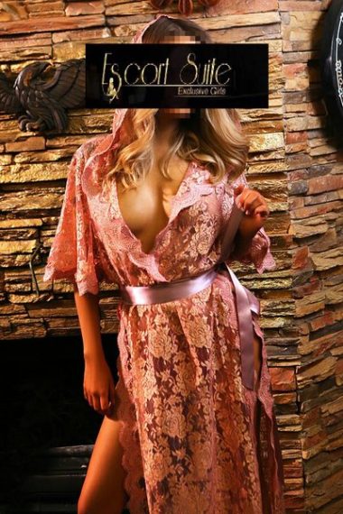 Bisexual Escort Lady - Miki