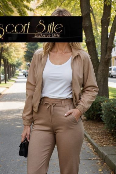 Charming Escort Girl - Samantha