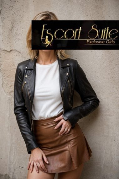 Cultured Escort Model - Chrissy