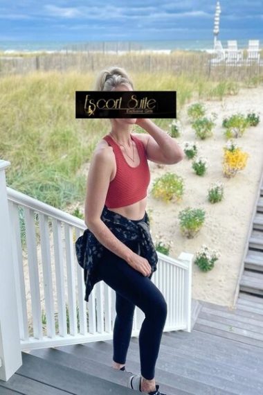 Delicate Callgirl - Emma