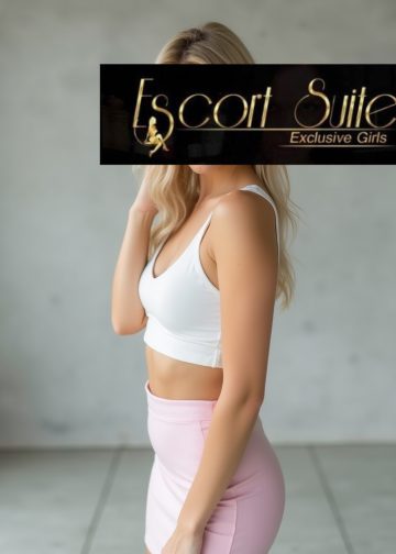 Energetic Escort - Courtney - Courtney