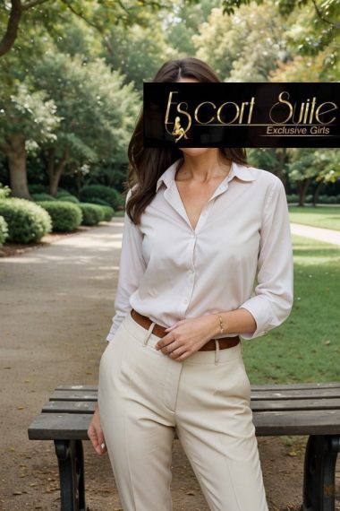 Enigmatic Escort Lady - Kaz
