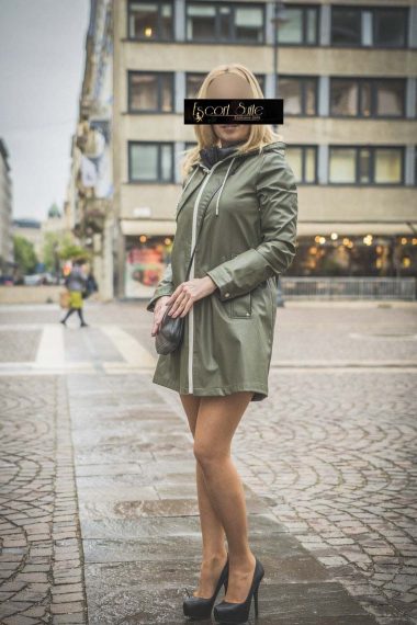 Glamorous Companion Dortmund - Becca