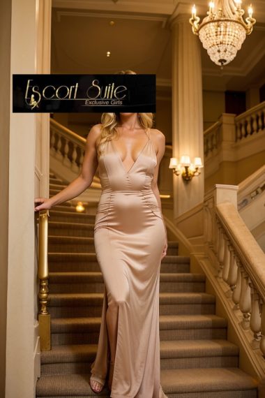 Intellectual Escort - Shirley