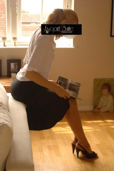 Passionate Escort Lady - Avaa