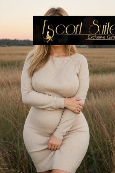 Romantic Escort Model - Sienna