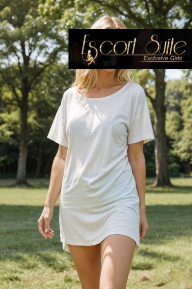 Tall Escort - Chantal